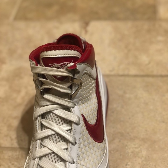 Air Max Lebron 8’s - Picture 4 of 6